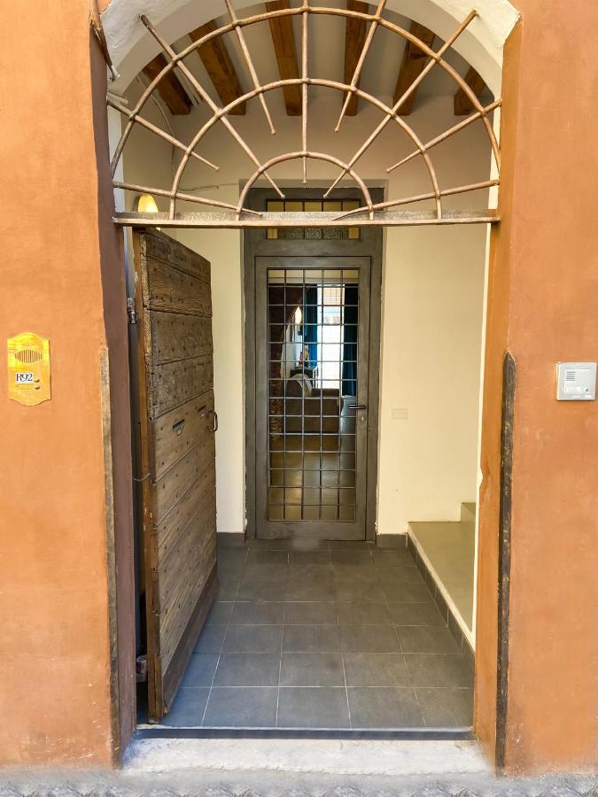 Renella 92 Apartment