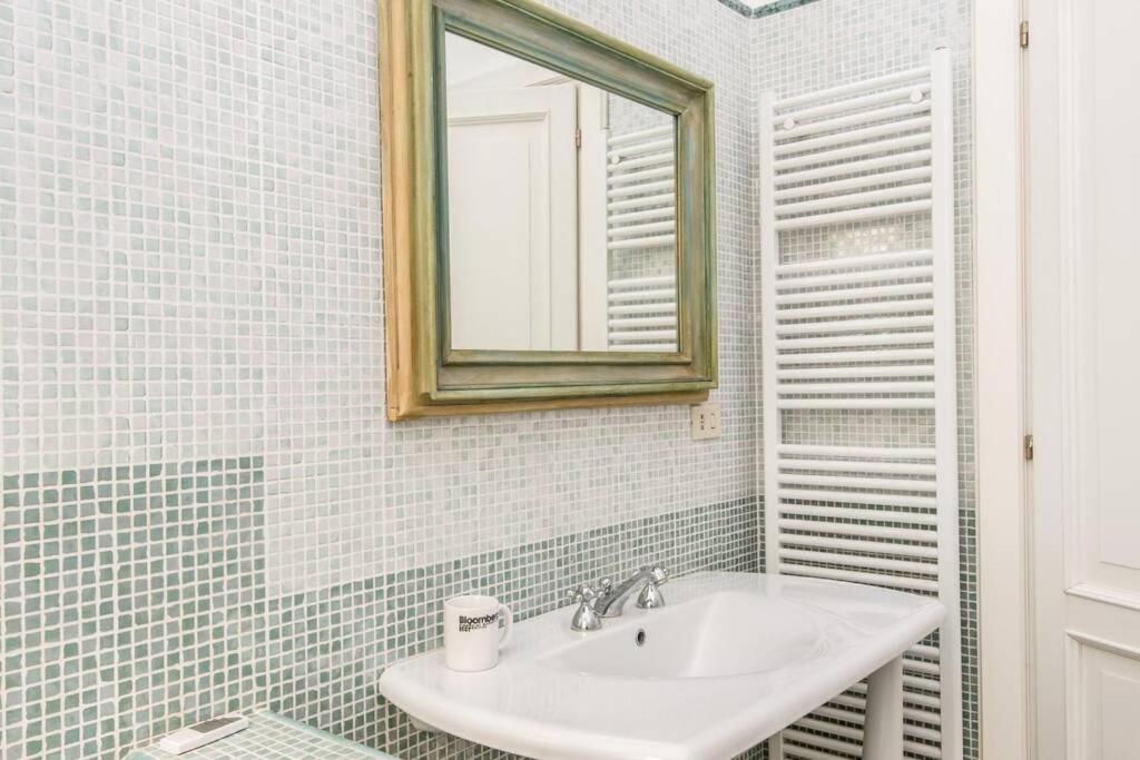 Vatican Large Comfortable Apartment