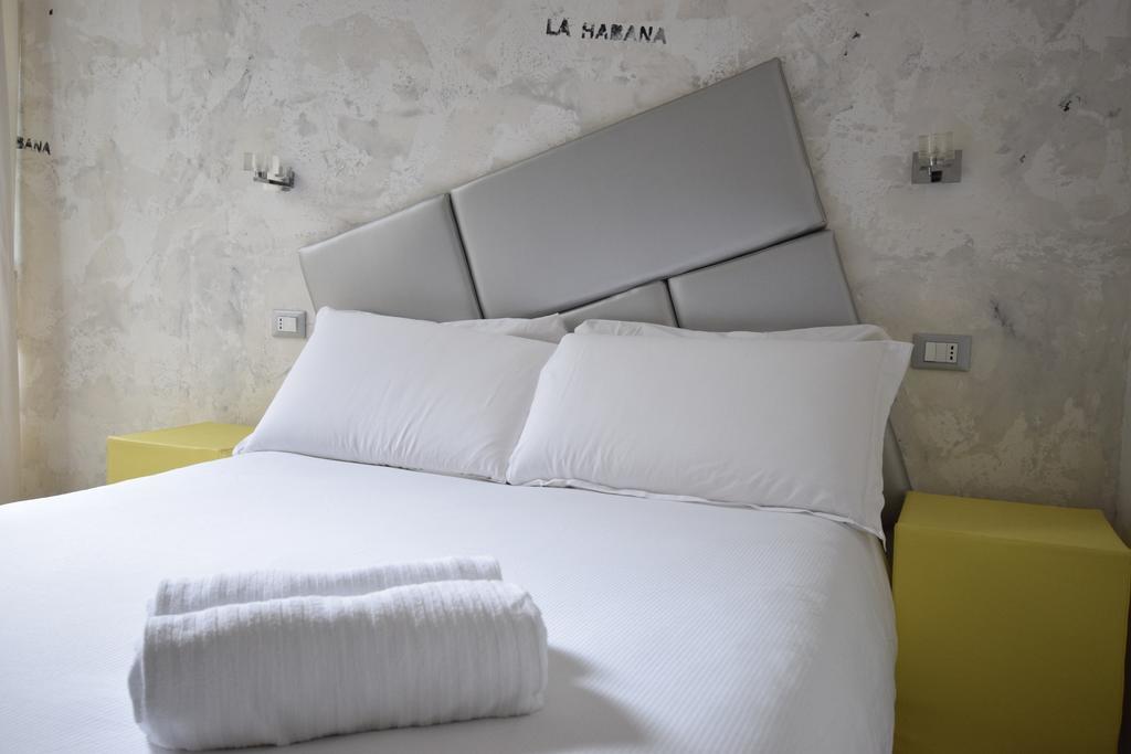 Habana's Design Bed & Breakfast *