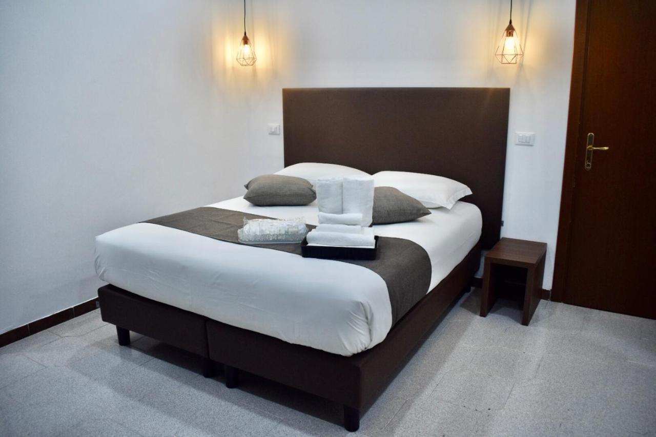 Dianir Guest house *