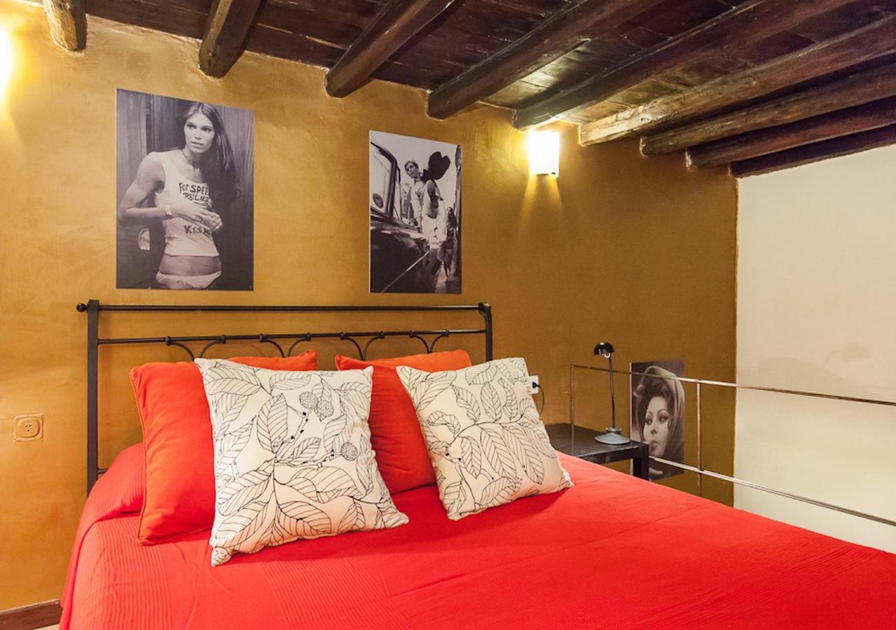 Independent In Trevi Fountain - Spain Square Apartment Rome