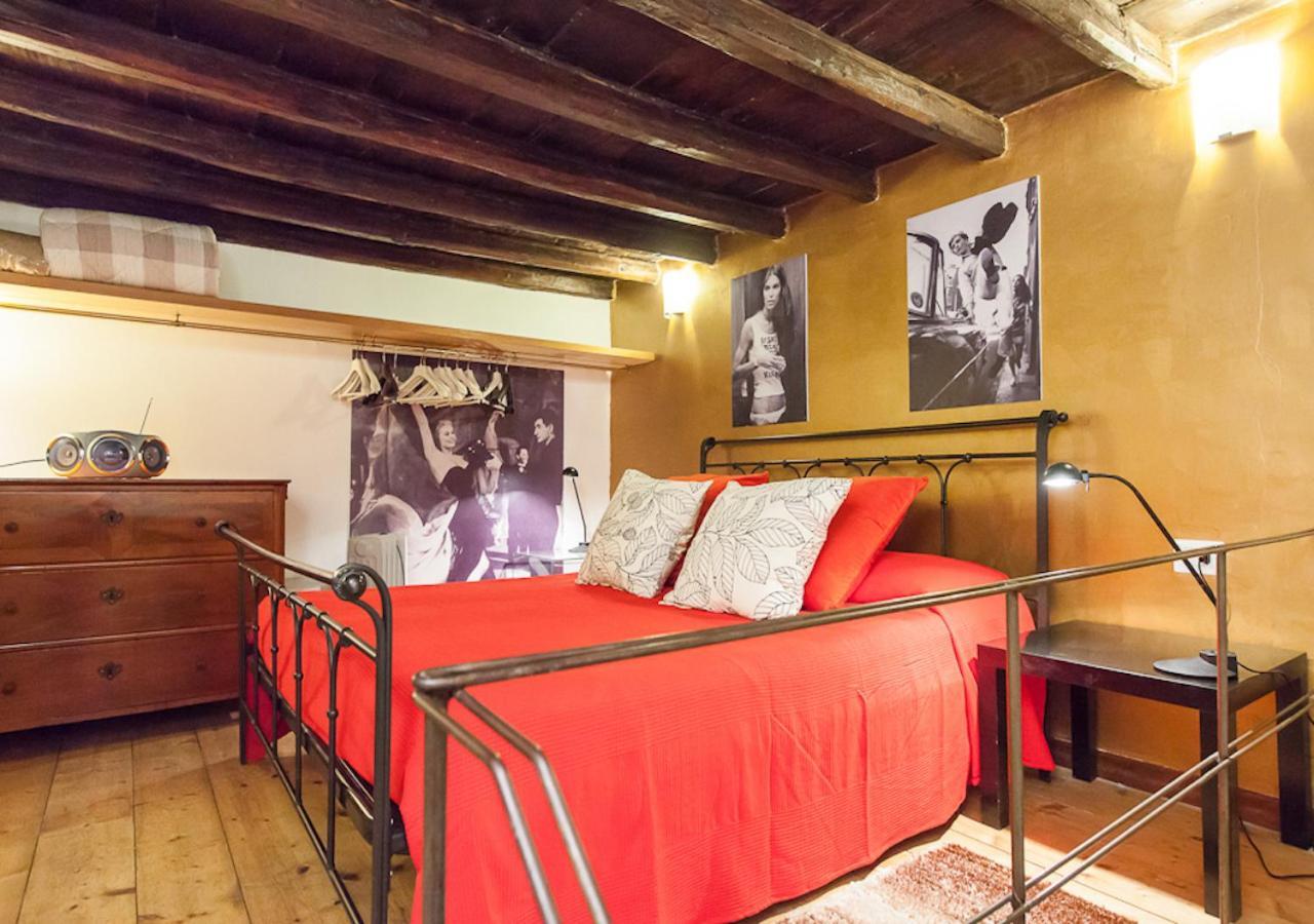 Independent In Trevi Fountain - Spain Square Apartment Rome