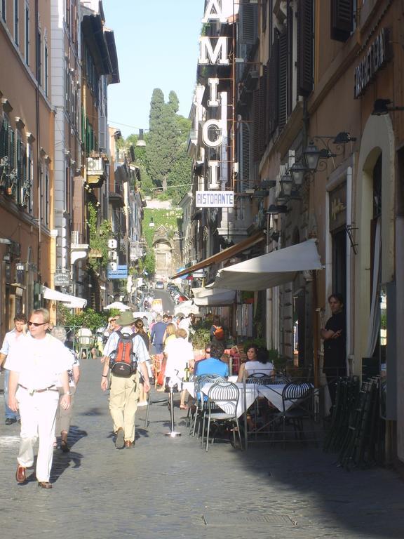Gasthuis Suites Rome 4*