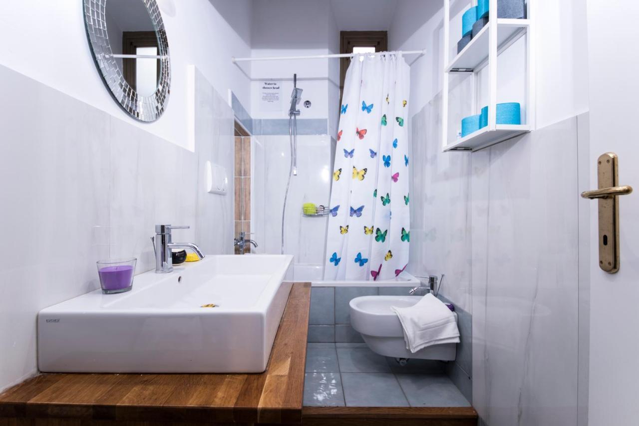 Interno 6 San Pietro * Rome