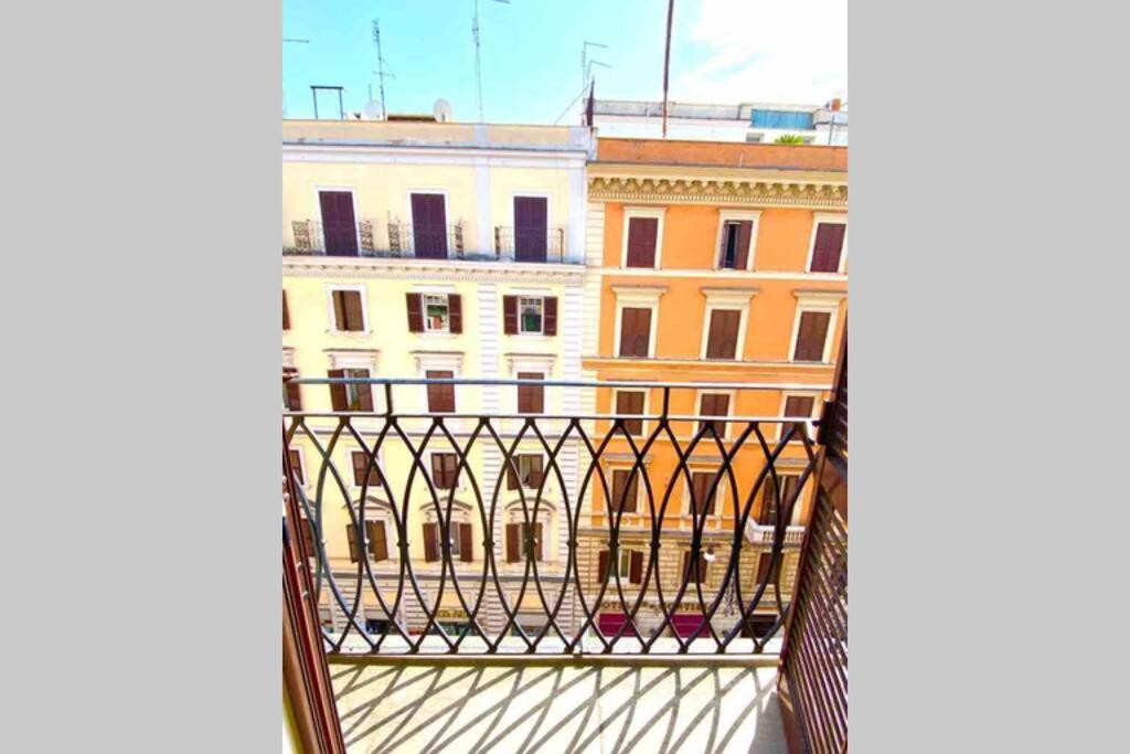 Casa Pavona * Rome