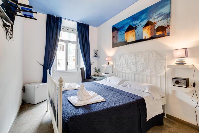 Manfredi House San Pietro 2* Rome