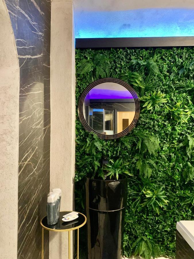 Romantic Wellness Colosseo Rome