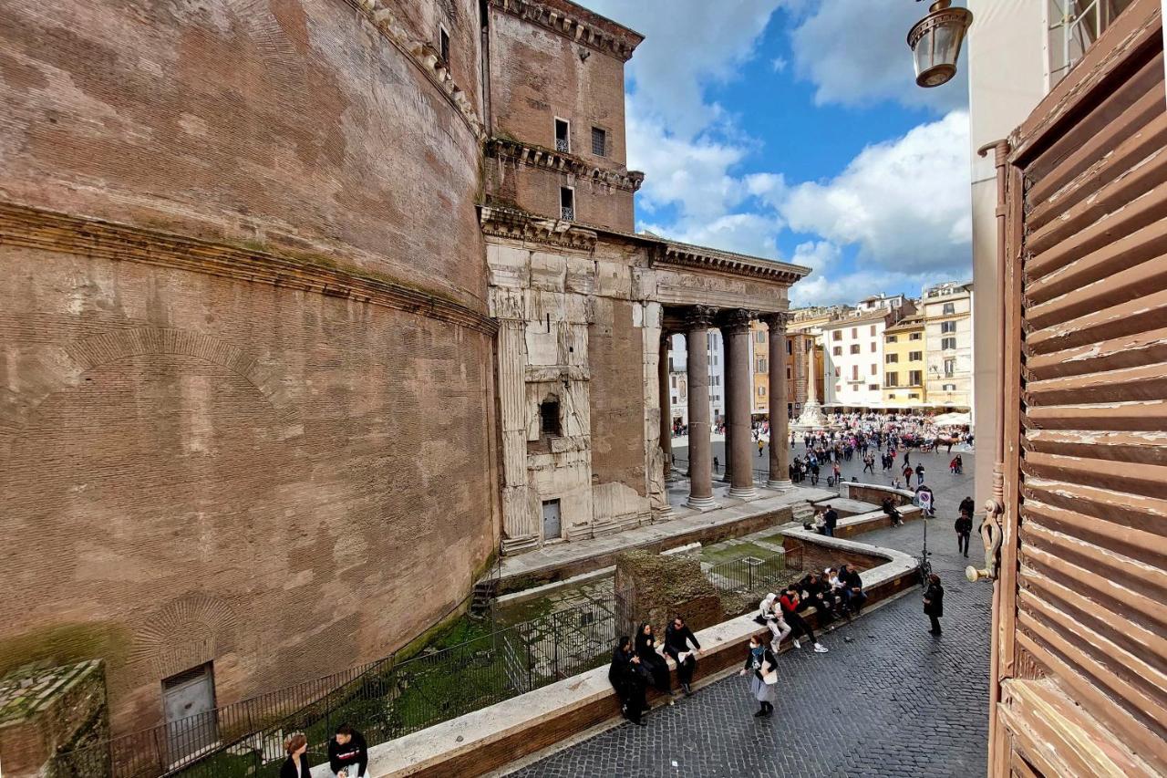 Apartment Pantheon View Experience Rome