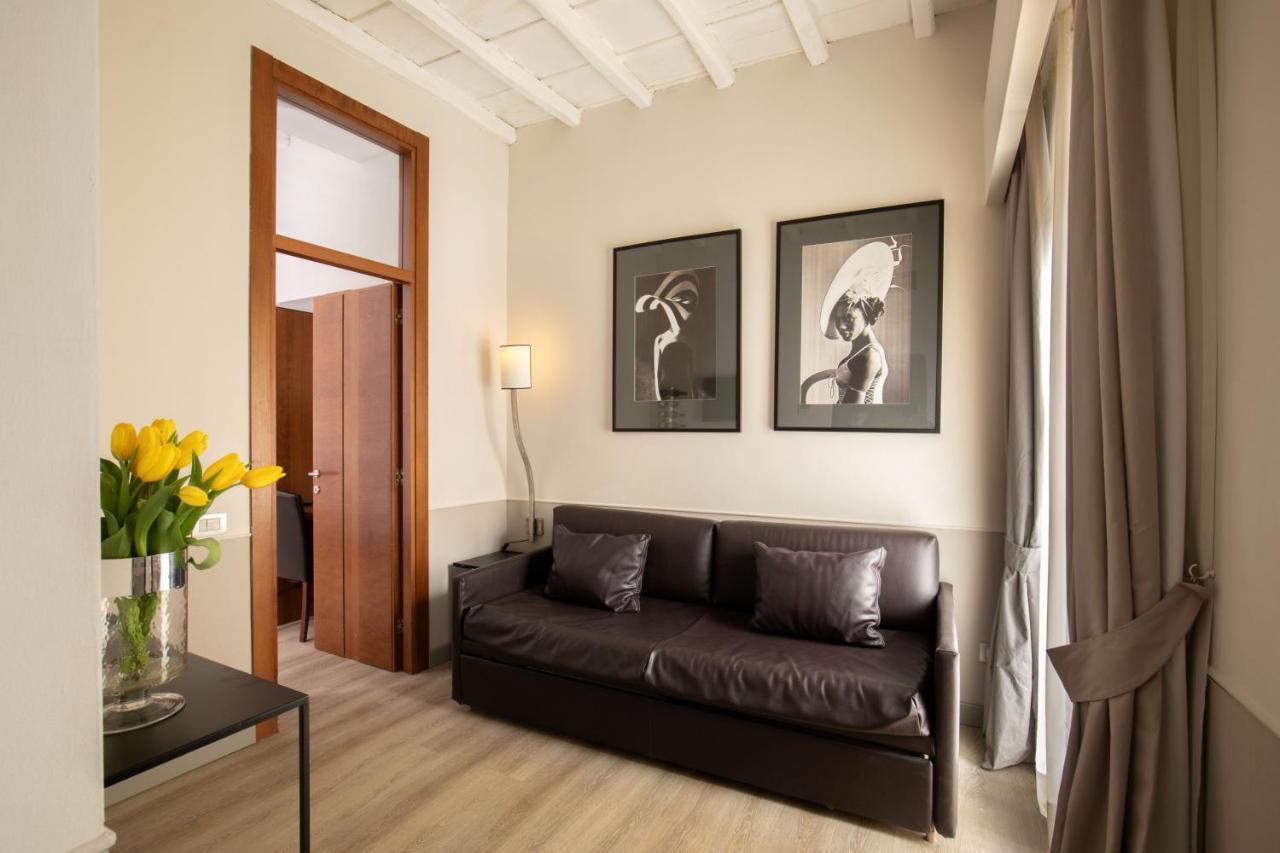 Condotti Palace 4*