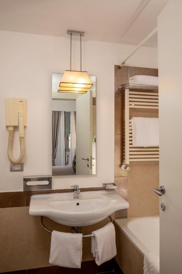 Condotti Palace Hotel 4*