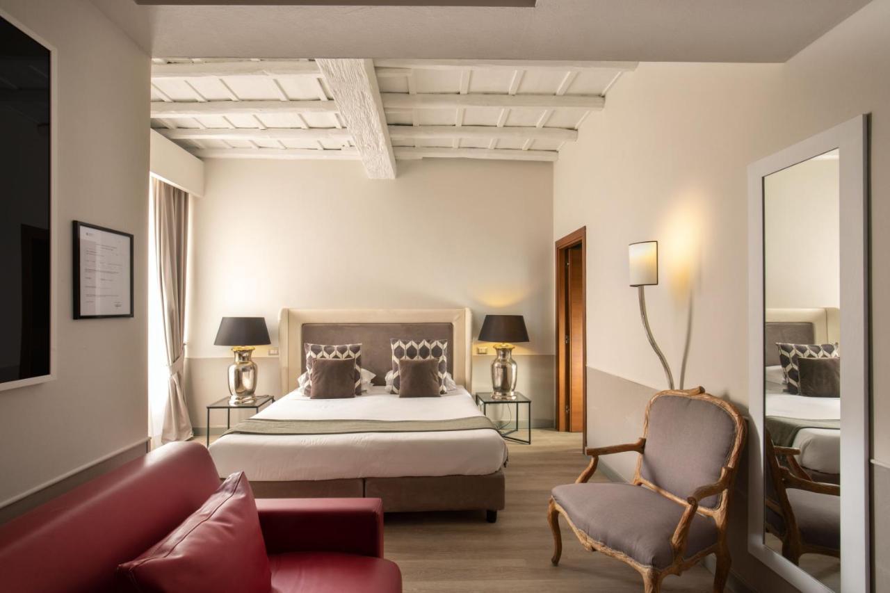 Condotti Palace Hotel 4*
