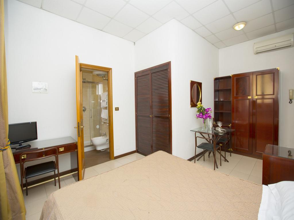 Tassoni Appart hôtel 3*