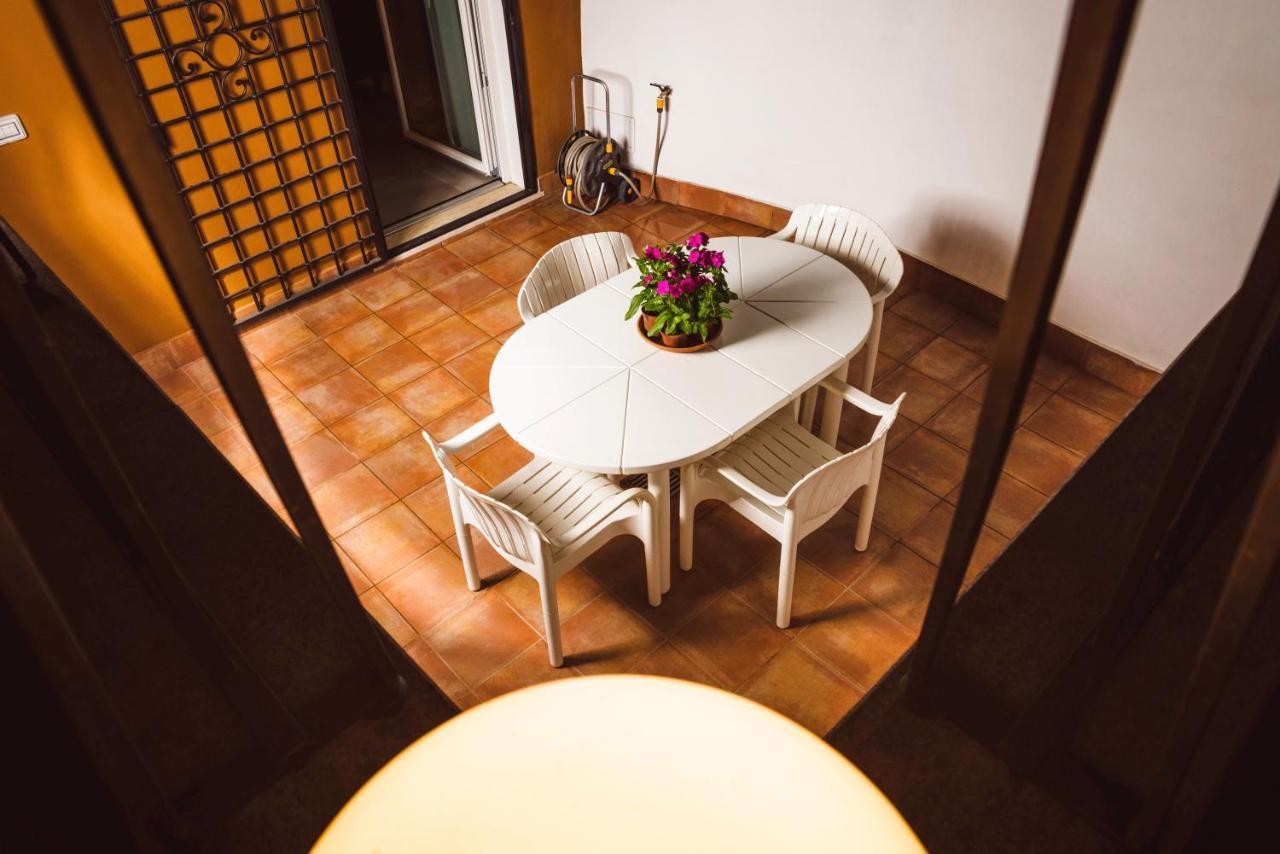 Apartment Renella 92 Rome