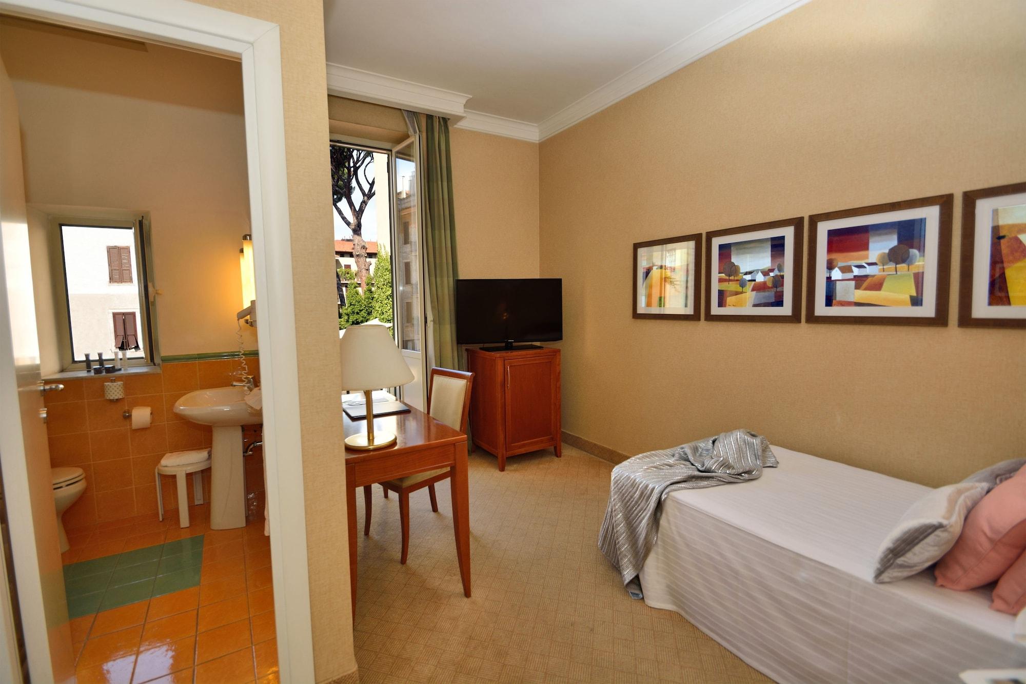 Hotel Lh Lloyd Roma