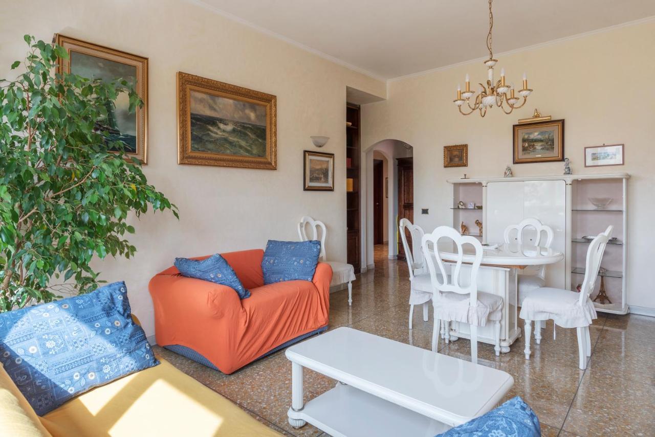 Monteverde Roomy Sun And Flowers Apartment Rome
