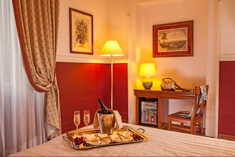 Cosmopolita Rome, Tapestry Collection By Hilton Hotel