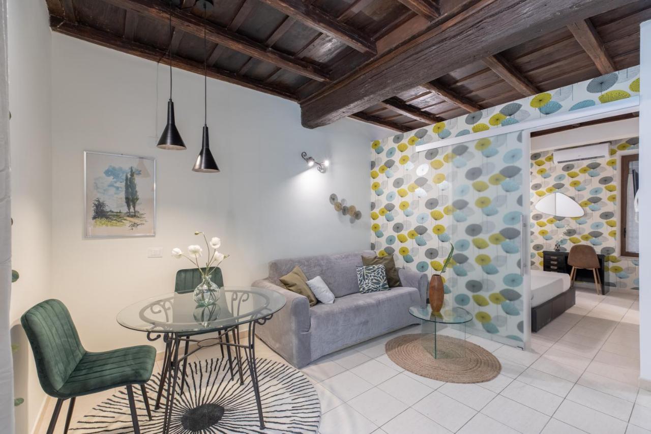 Apartment Iflat Colosseo Flower Rome