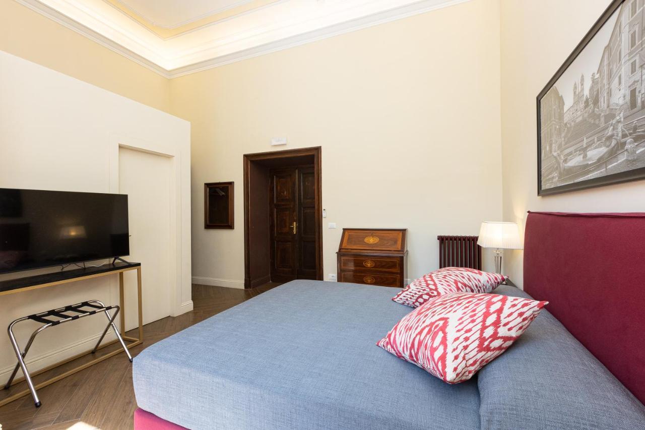 Via Barberini Appartement