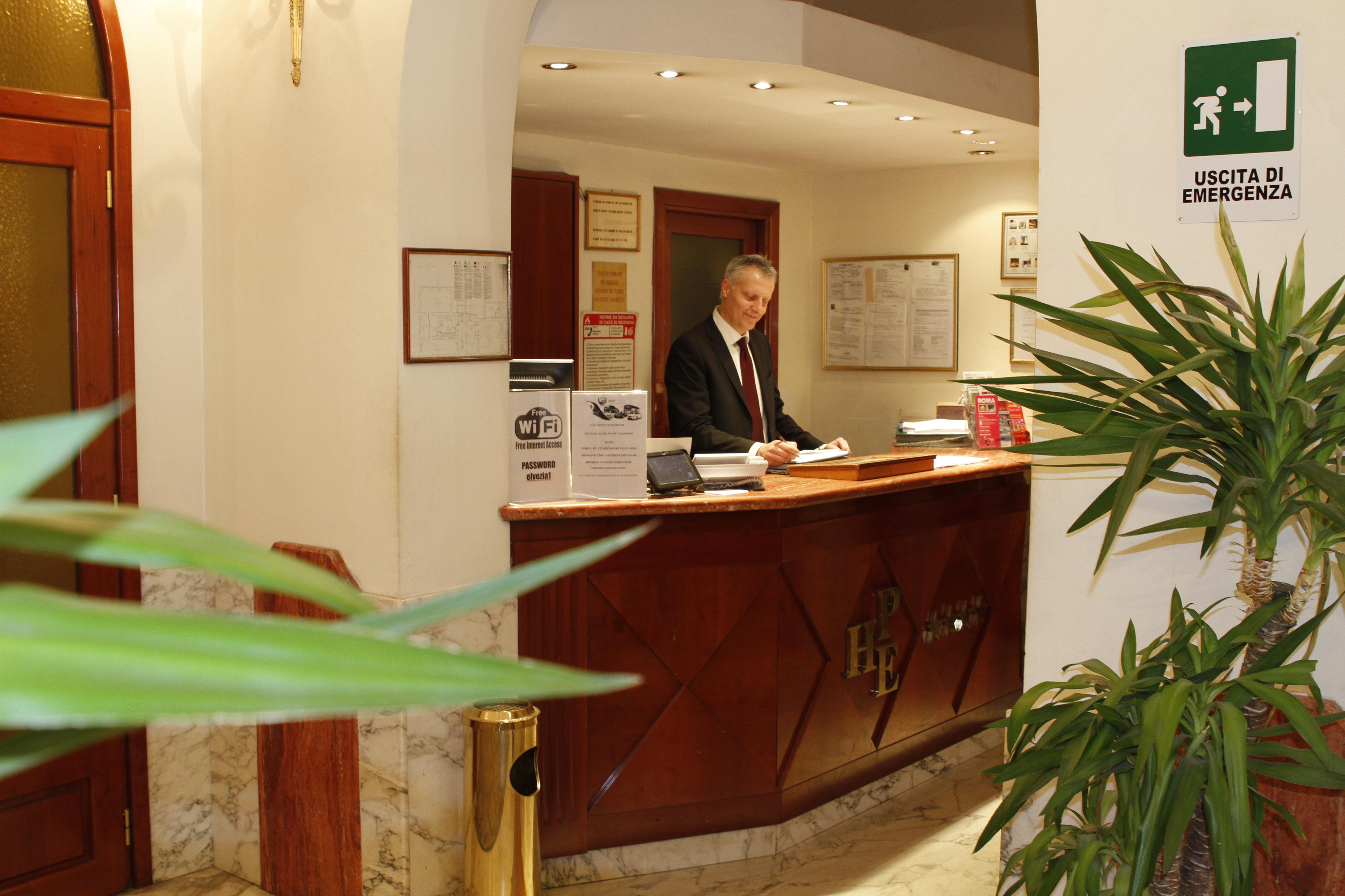 Pace Helvezia Hotel Rome