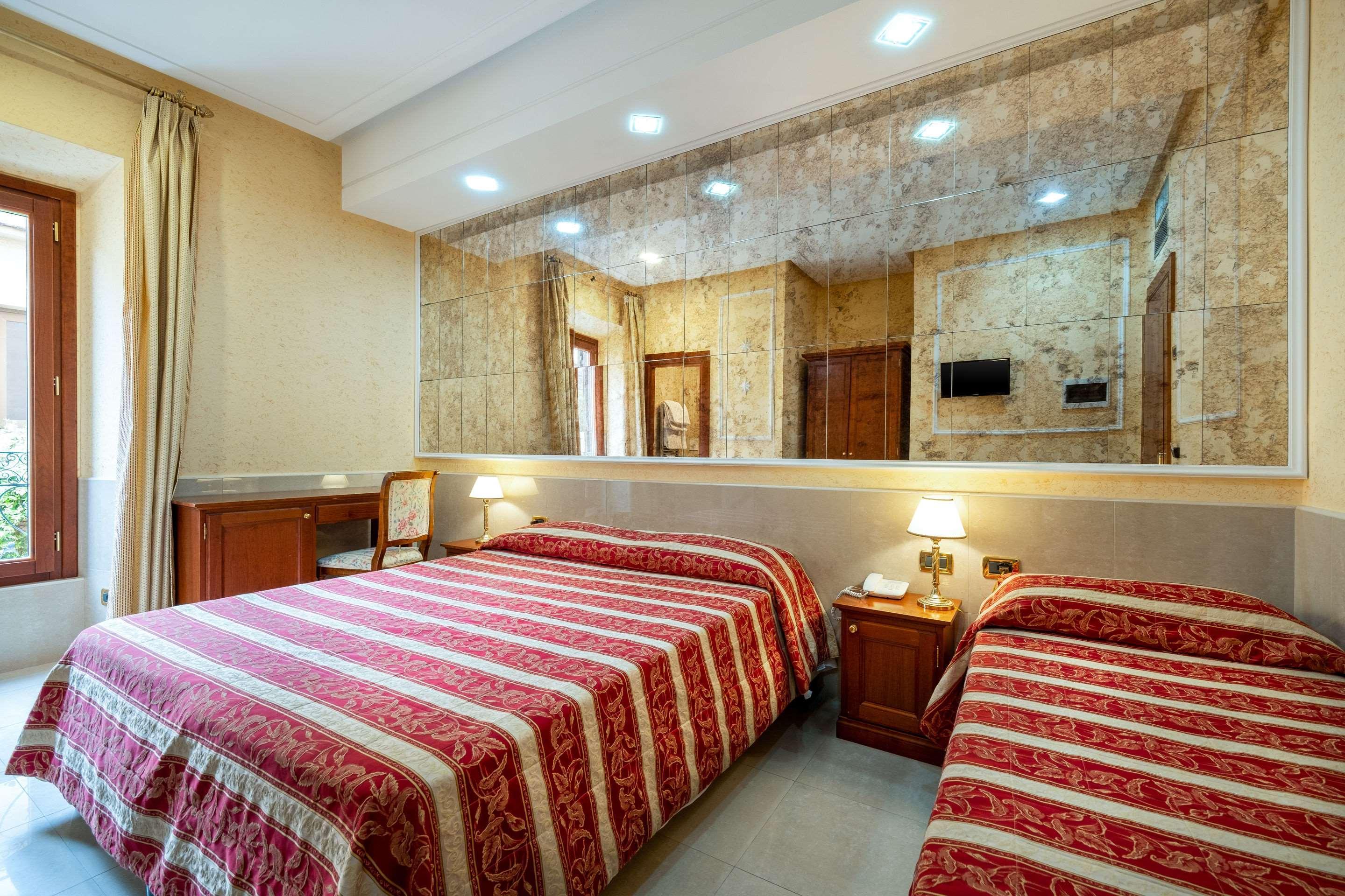 Hotel Bolivar 4*