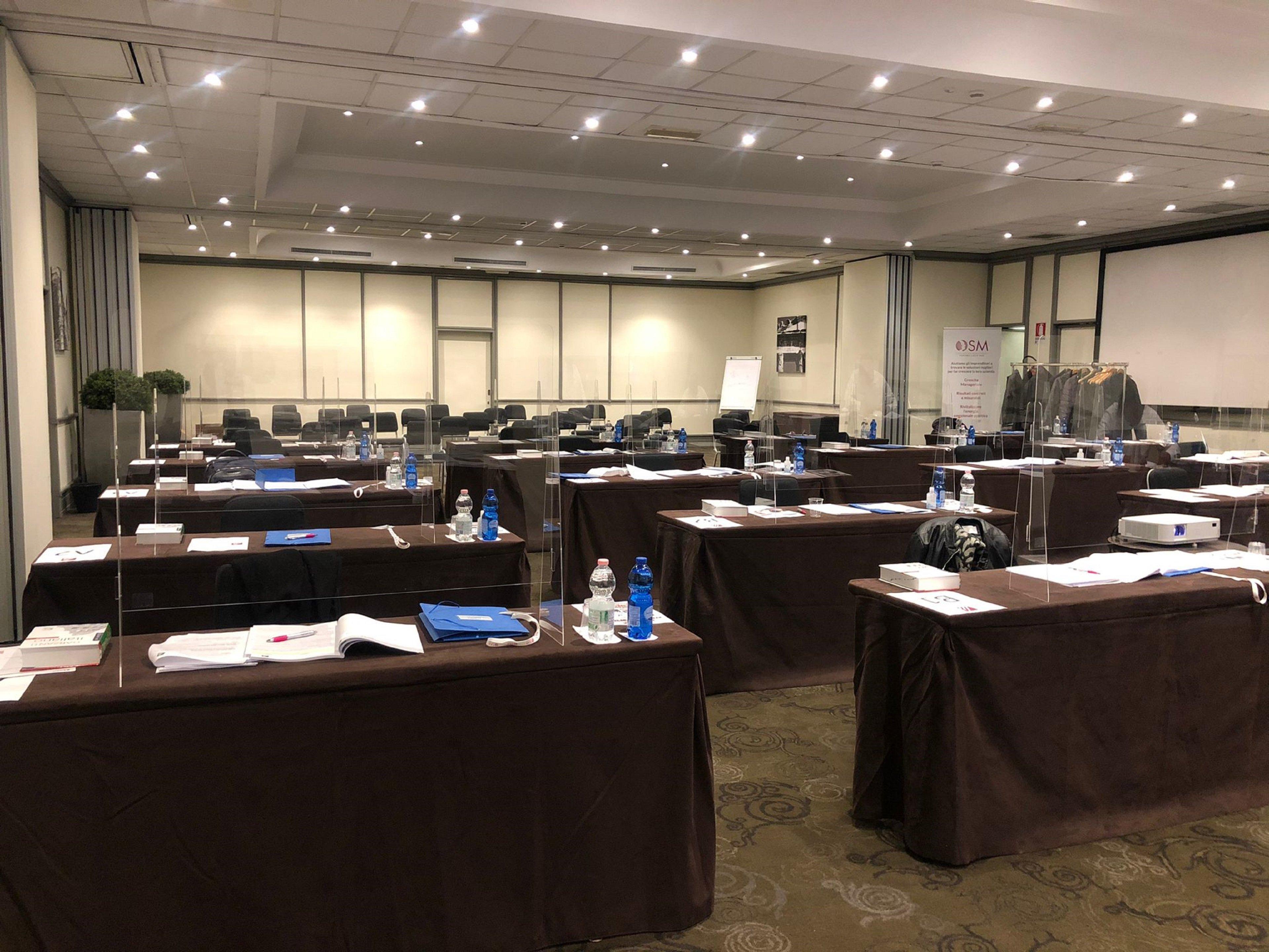 Hotel Crowne Plaza St. Peter's By Ihg 4*