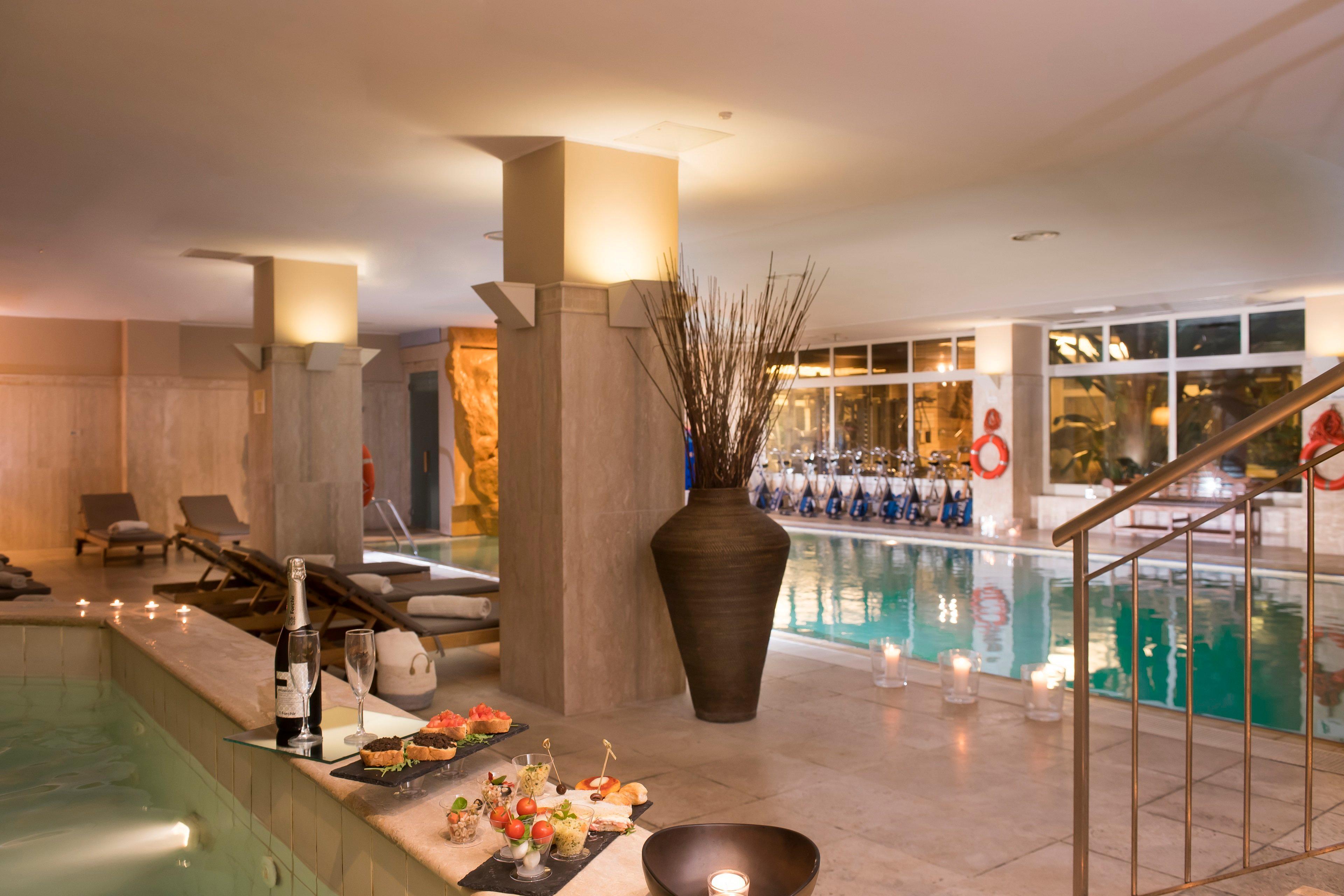 Hotel Crowne Plaza St. Peter's By Ihg 4*