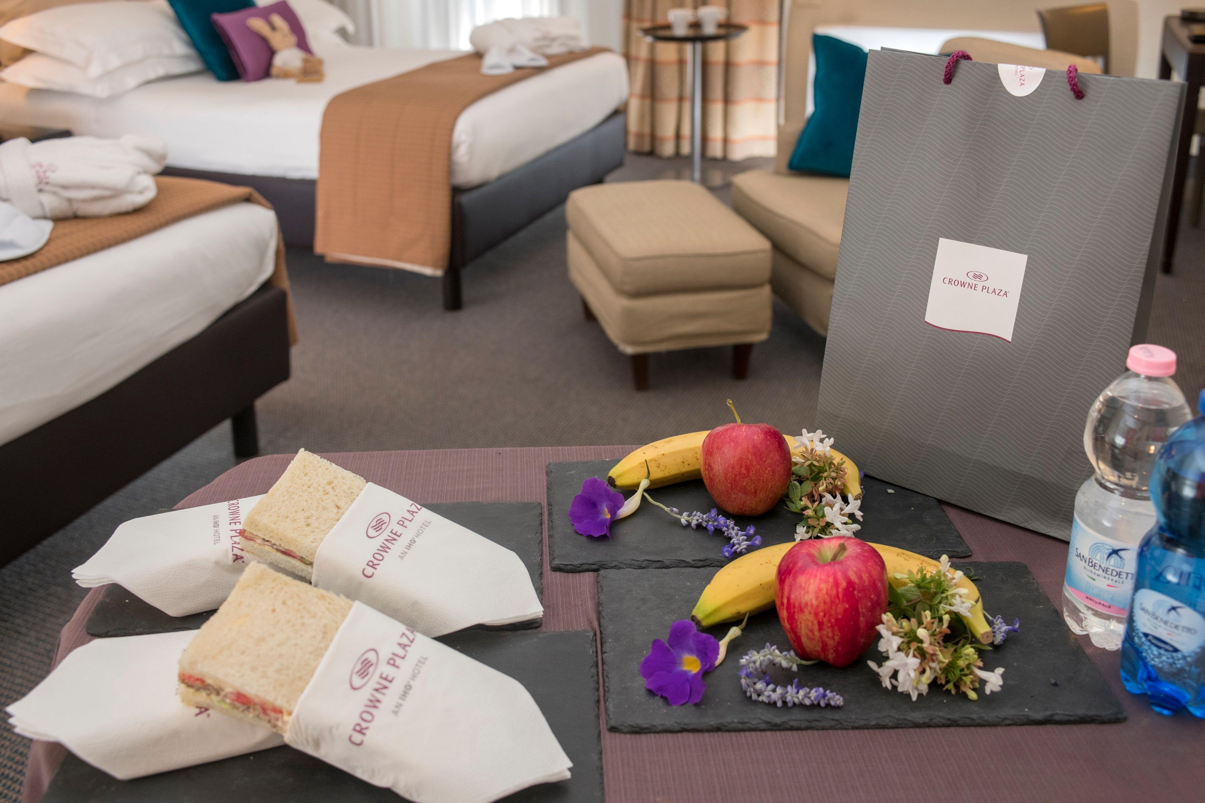 Hotel Crowne Plaza St. Peter's By Ihg 4*