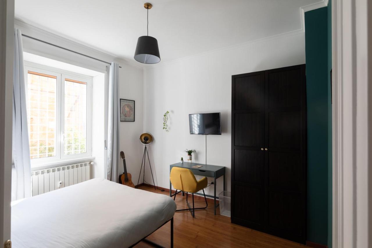 Domus Vaticana Apartment *