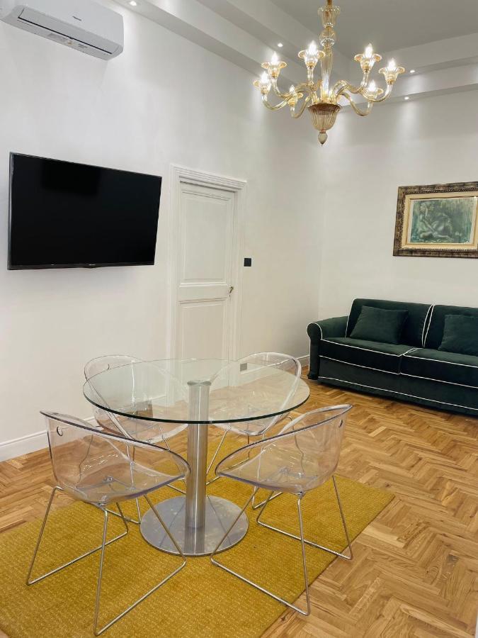 Central Suite *
