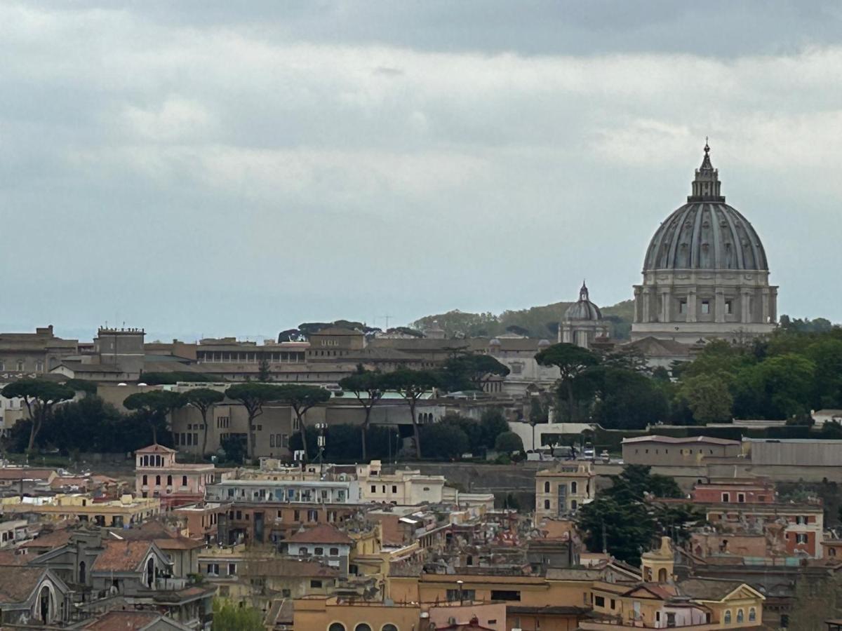 Penthouse With Terrace Close To Vatican