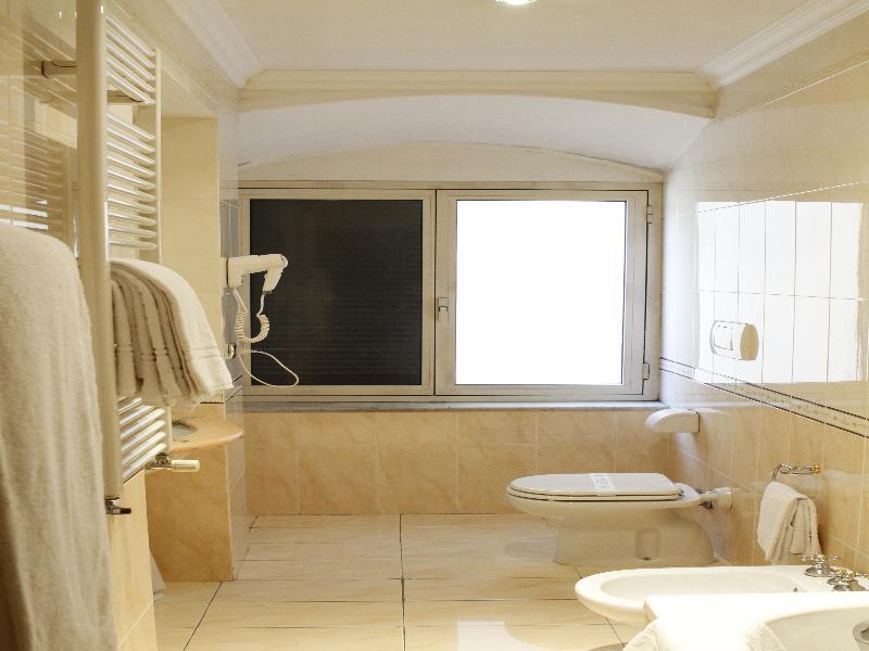 Pace Helvezia Hotel Rome