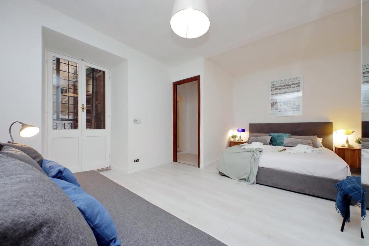 Apartment Monti Spacious 2 Rome