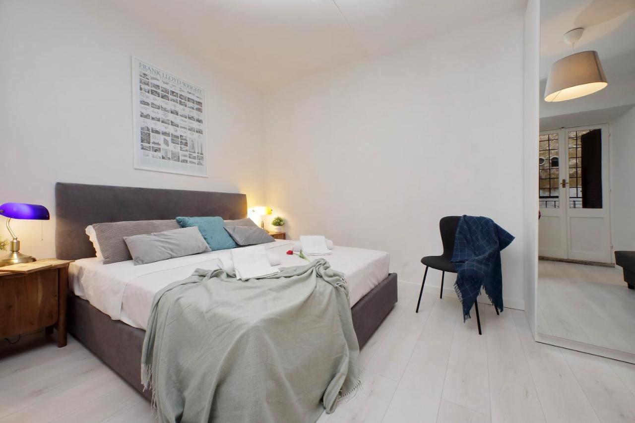 Apartment Monti Spacious 2 Rome