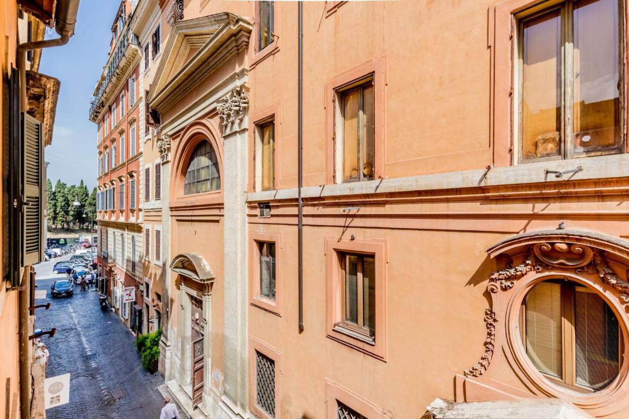 - Vittoria Palace