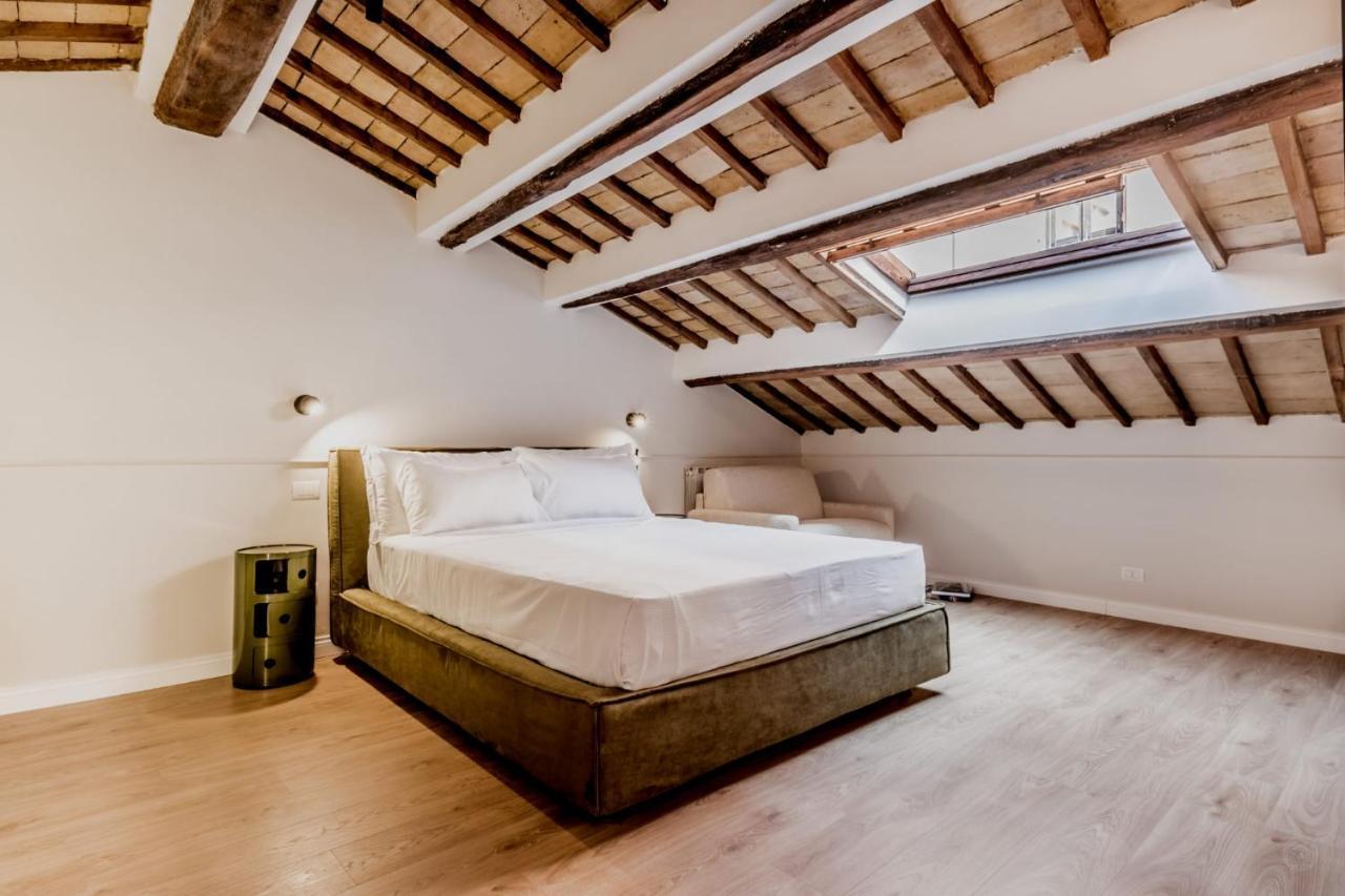- Vittoria Palace