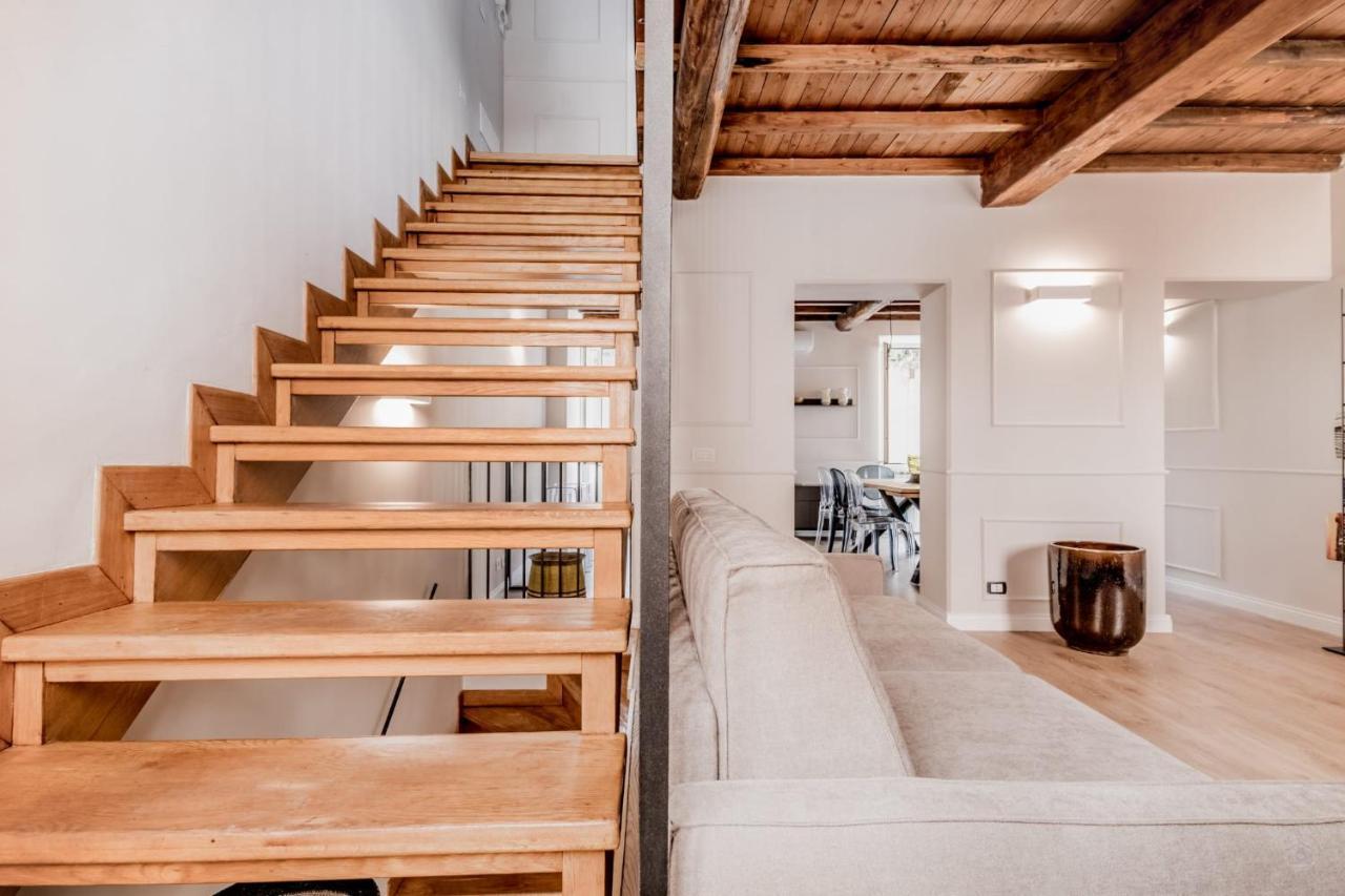 - Vittoria Palace Apartment Rome