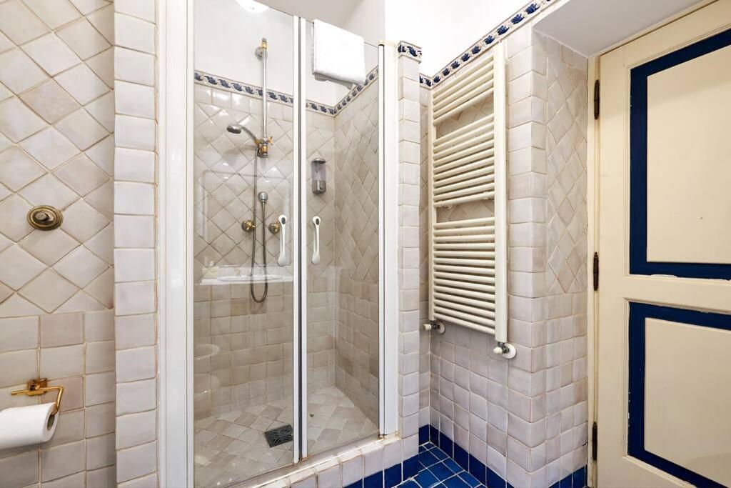 Irex - Cavour Private