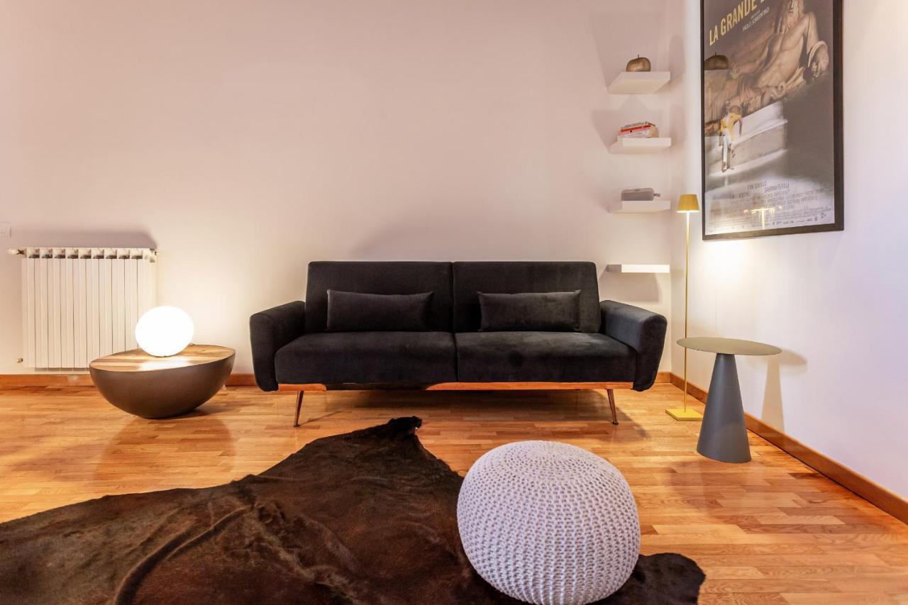 Eclectica Living By Navona Square