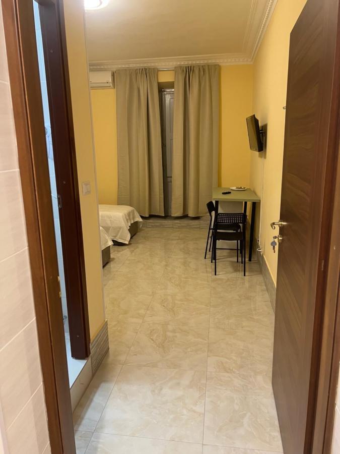 Termini Gioberti Couette-café