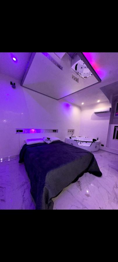 Love hotel Moya Suites *