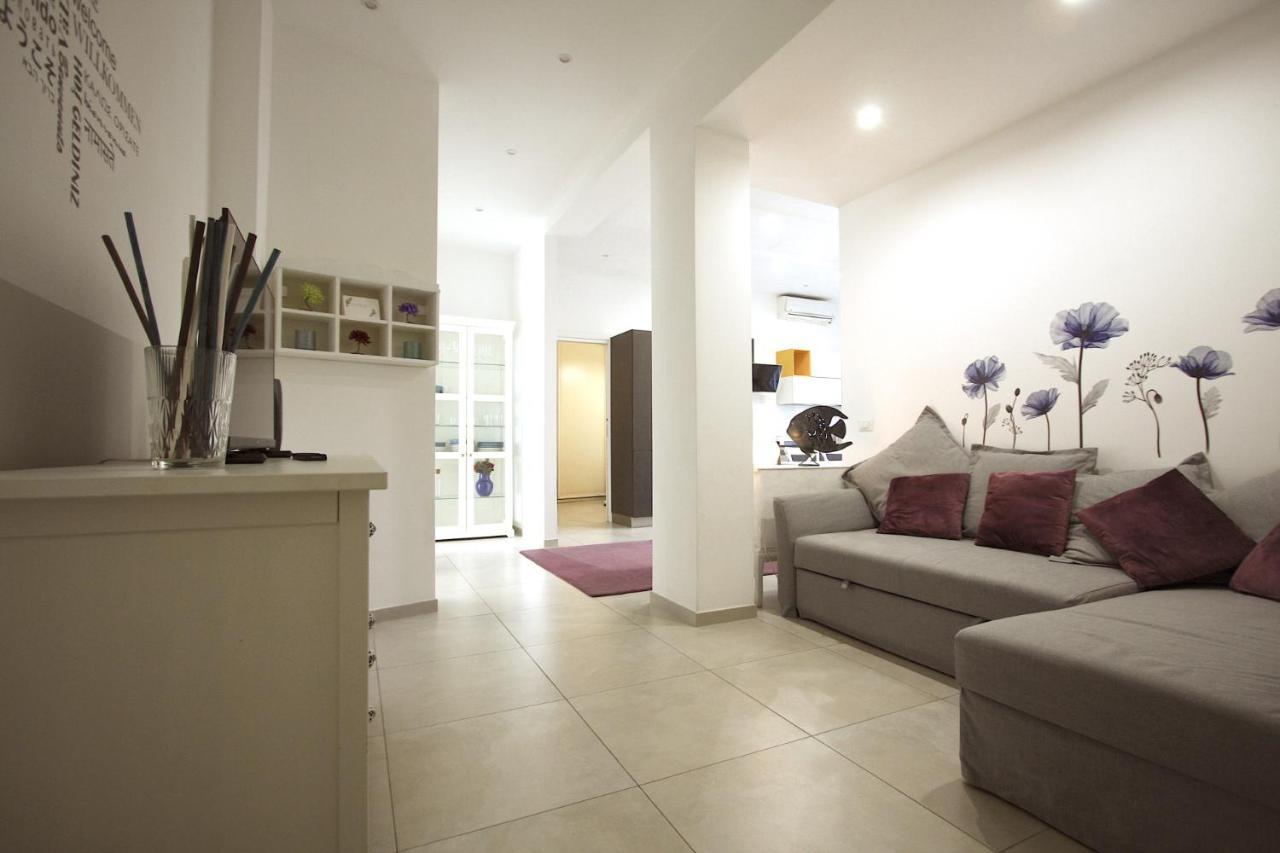 Apartment Piramide House *