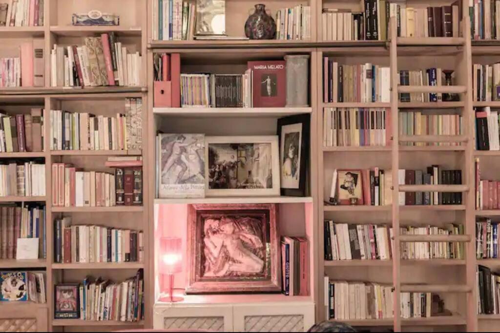 Romantica A Via Giulia Appartement *