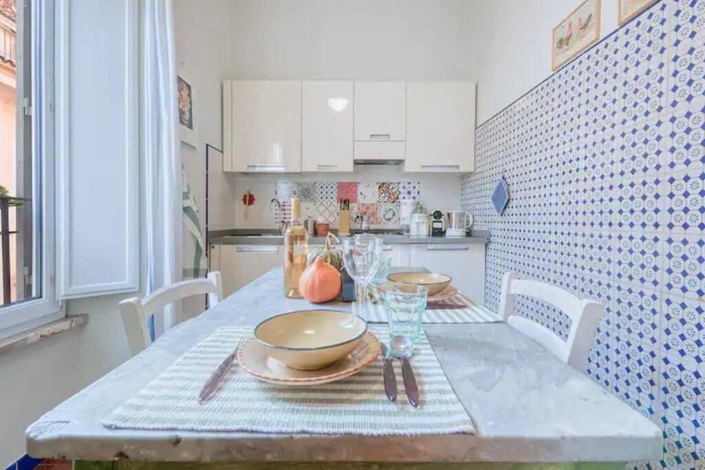 Romantica A Via Giulia Appartement