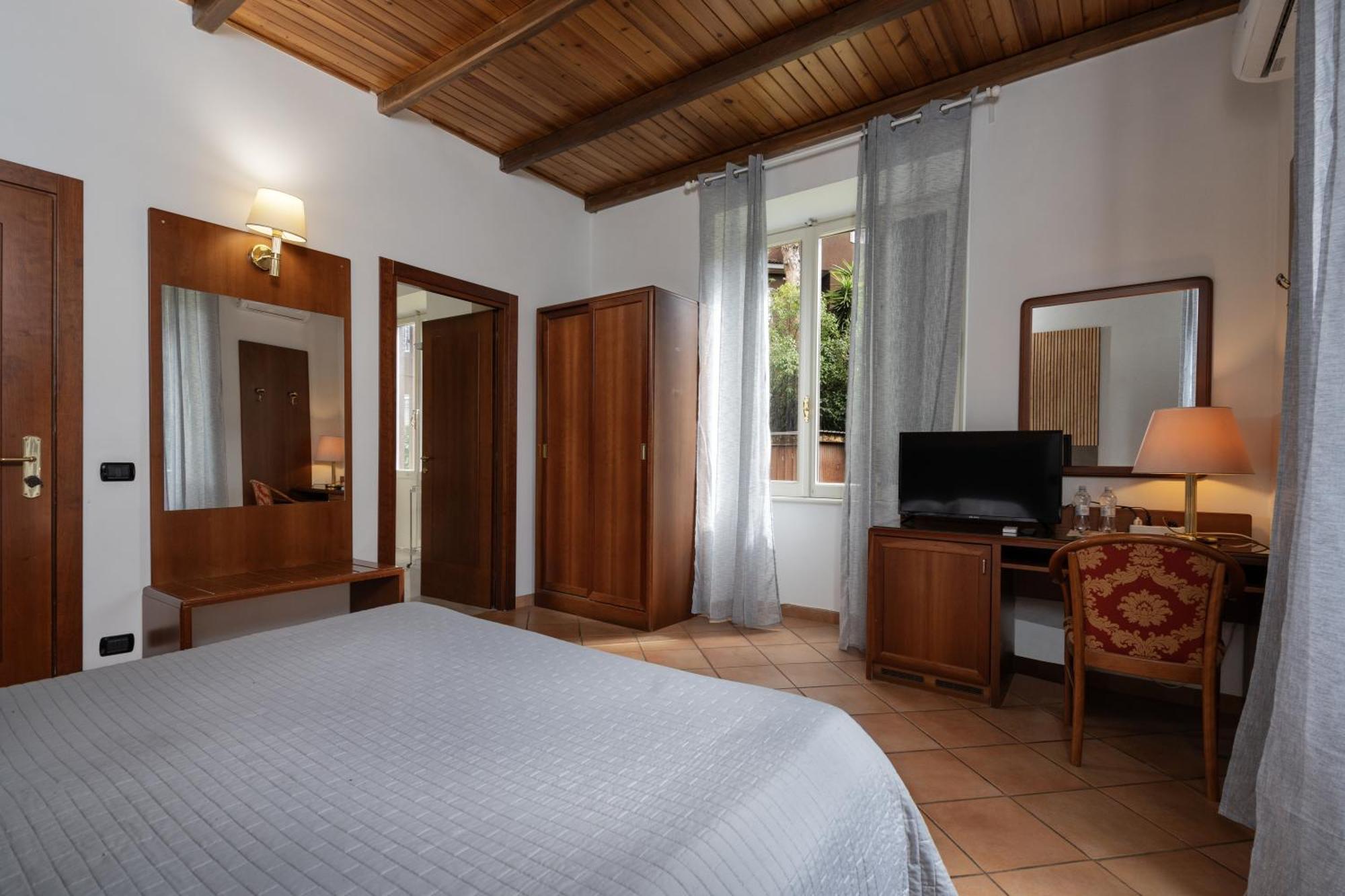 Comfort Gaia Tor Vergata 2* Rome
