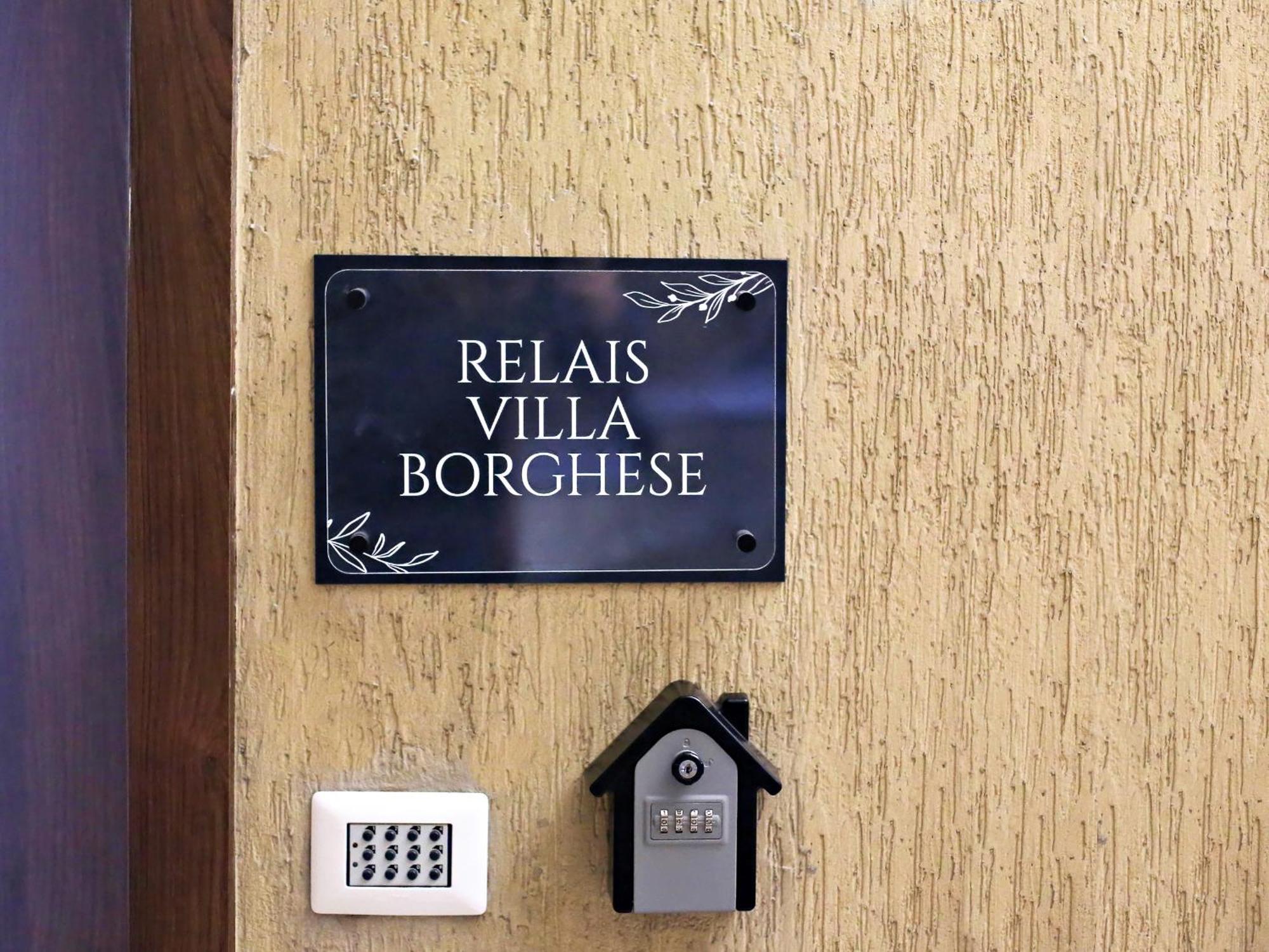 Relais Borghese 2*
