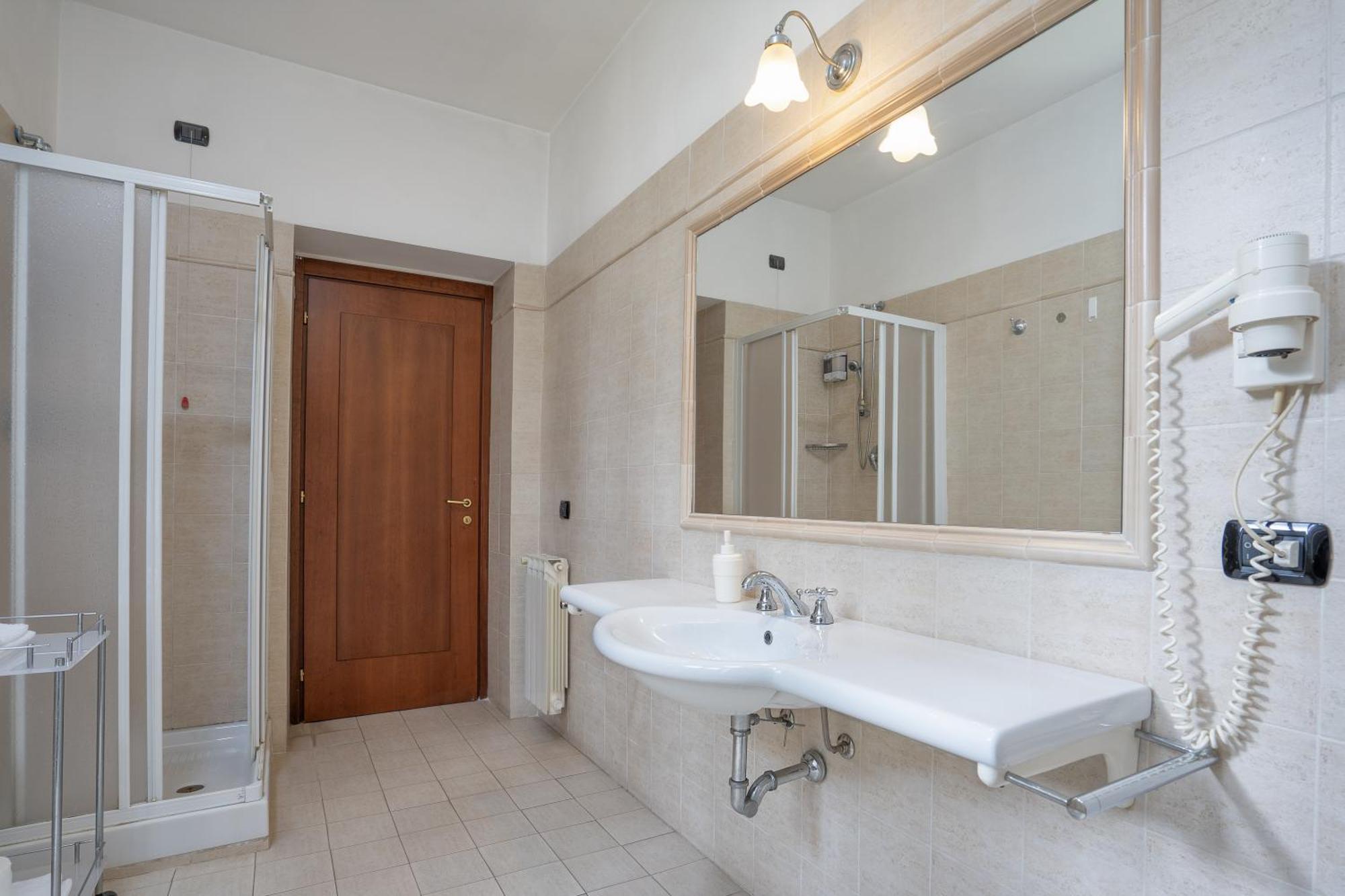 Guest house Comfort Gaia Tor Vergata 2*