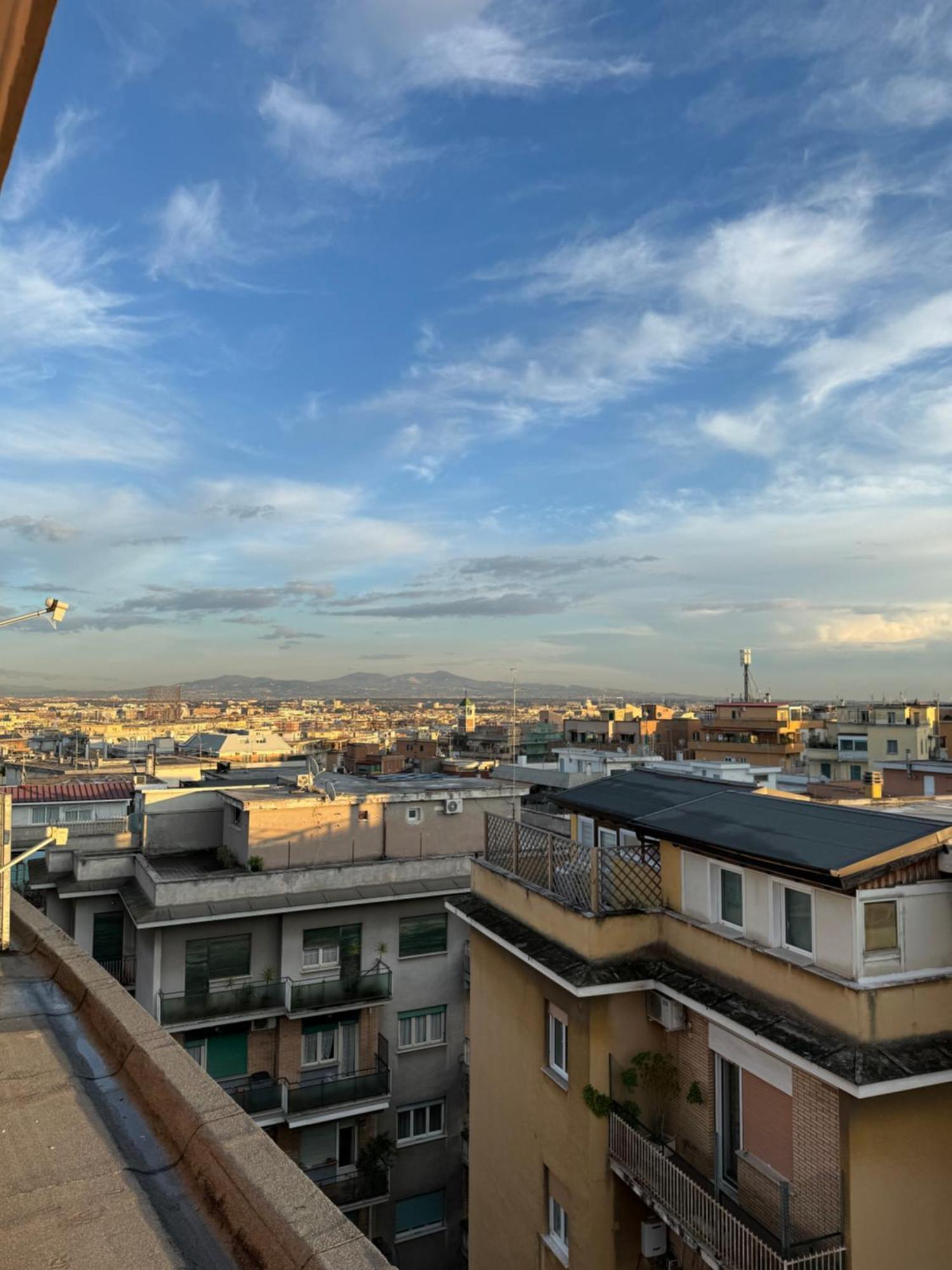 Penthouse Con Terrazzo Vista A Monteverde *