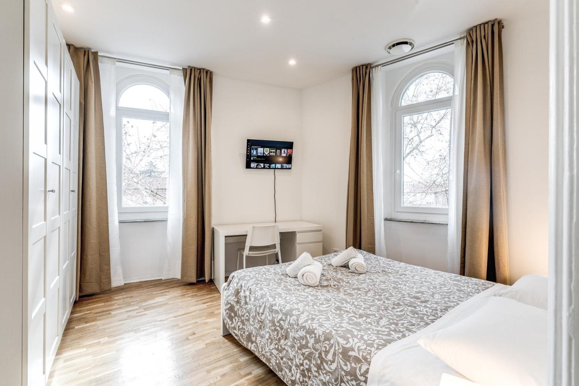 V E N E R E Apartment *