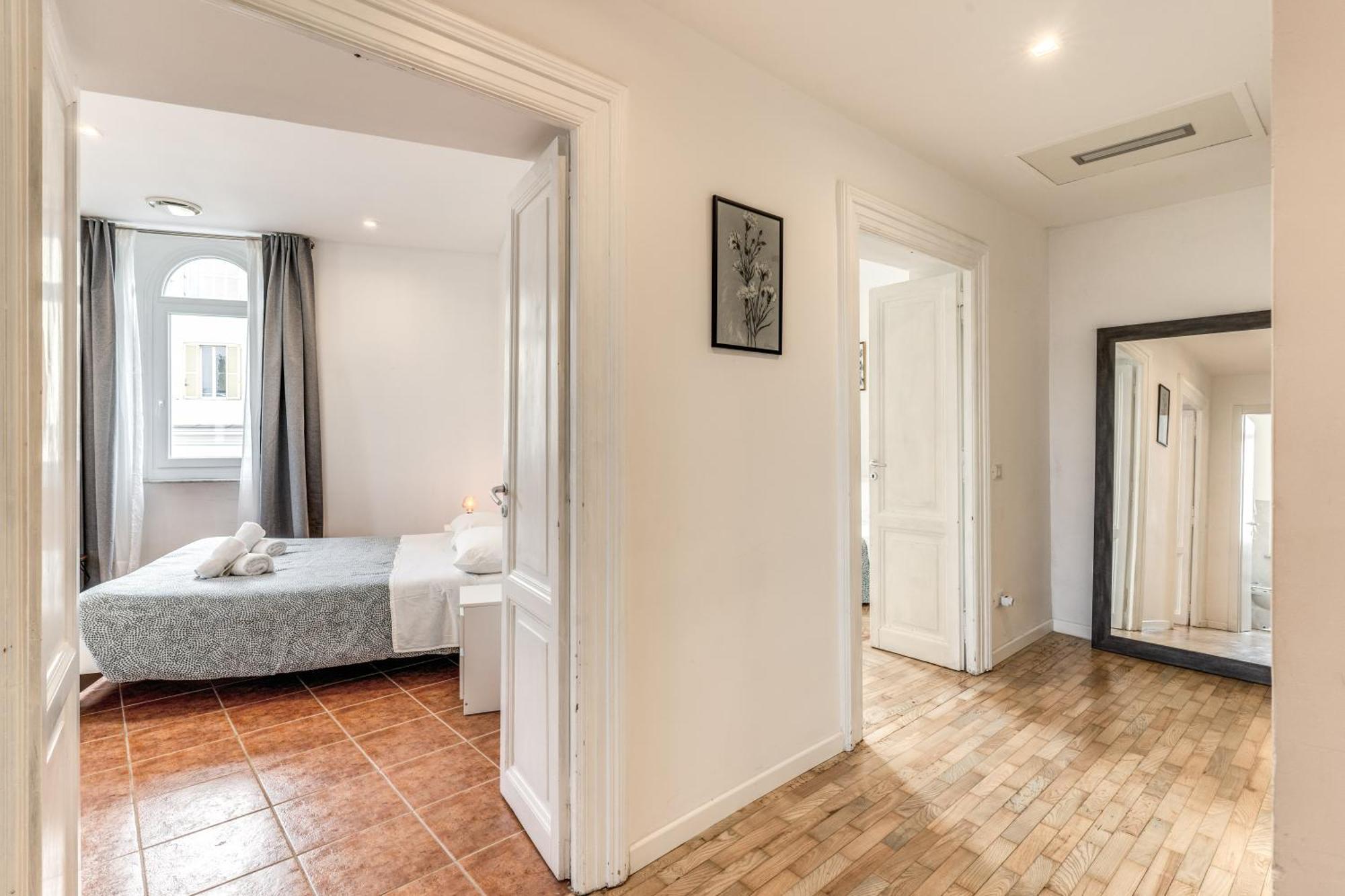 Apartment V E N E R E Rome