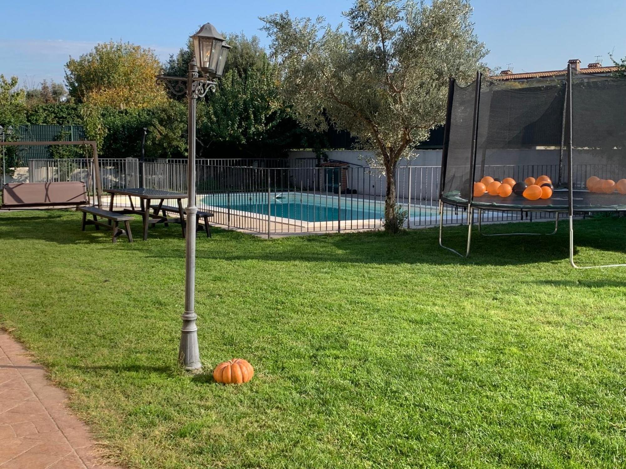 Est Roma